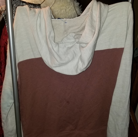 PINK by Victoria Secret sweatshirt size large - Picture 2 of 3